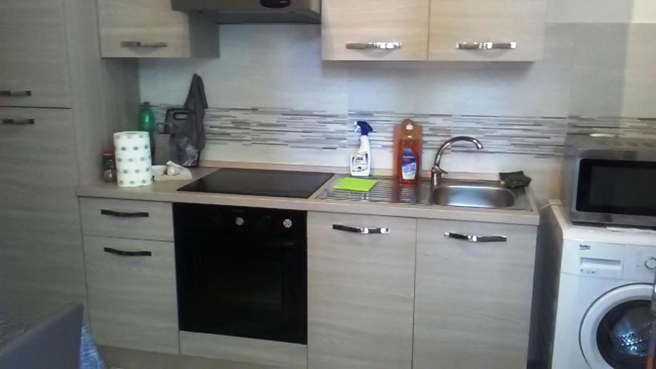 Edoardoapartments1 Vercelli Luaran gambar